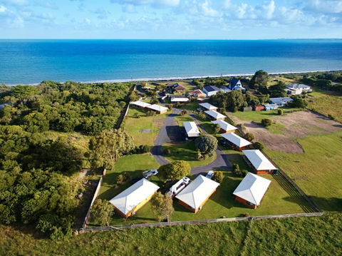 Allestree Holiday Units - Tourism Hervey Bay 0