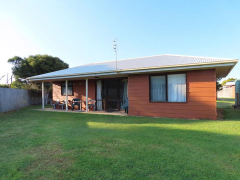 Allestree Holiday Units - Tourism Hervey Bay 4
