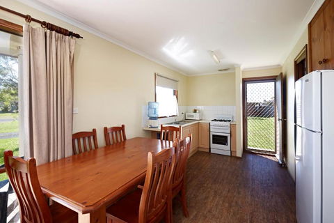 Allestree Holiday Units - Tourism Hervey Bay 1