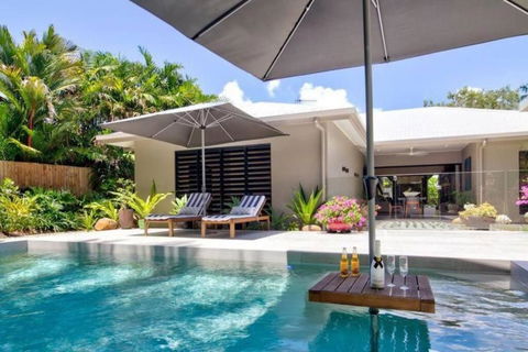 Allure - 4 Bedroom Luxury House In Port Douglas - Tourism Hervey Bay 0