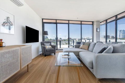 Aloft At Era With Sweeping Balcony Views - Tourism Hervey Bay 1