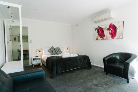 Alpine Riverside Cottages - Tourism Hervey Bay 2