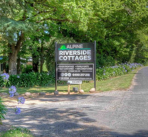 Alpine Riverside Cottages - Tourism Hervey Bay 0