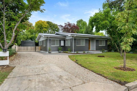 Alpine View Cottage - Tourism Hervey Bay 0