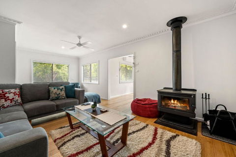 Alpine View Cottage - Tourism Hervey Bay 4