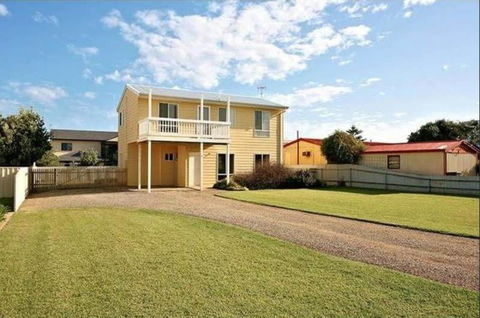 Alton Seas 67 Hargreaves Rd Middleton - No Linen Included - Tourism Hervey Bay 1