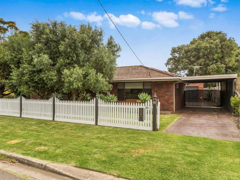 Amaroo By The Bay - Tourism Hervey Bay 1