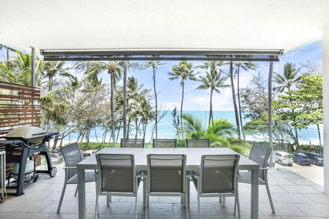 Amaroo - Luxury Apartment Overlooking The Coral Sea - Tourism Hervey Bay 0