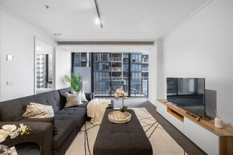 Amaya-Modern Southbank Living-Close To Crown & Yarra River - Tourism Hervey Bay 0