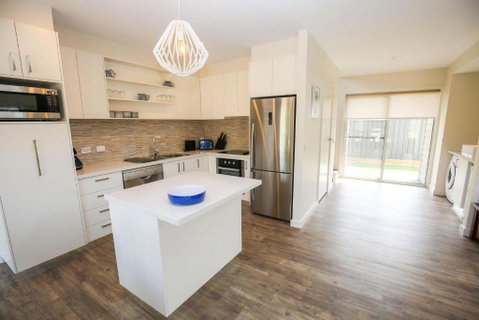 Amber Mist Villa - Two - Hervey Bay Accommodation 4
