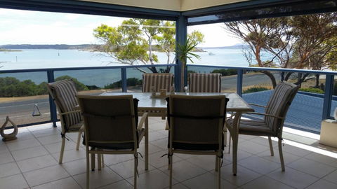 Ambience Apartments Penthouse - Tourism Hervey Bay 0