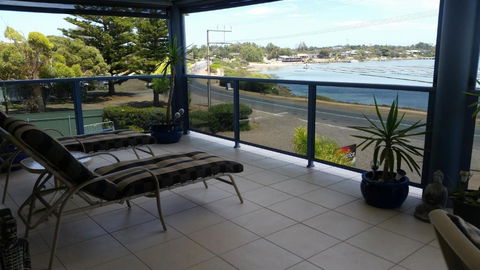 Ambience Apartments Penthouse - Tourism Hervey Bay 3