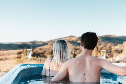 Amethyst - 1 Bed With Hot Tub - Kundalini Lodge - Tourism Hervey Bay 0