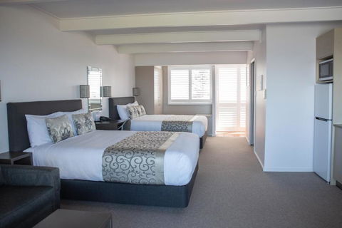 Amooran Oceanside Apartments And Motel - Tourism Hervey Bay 4