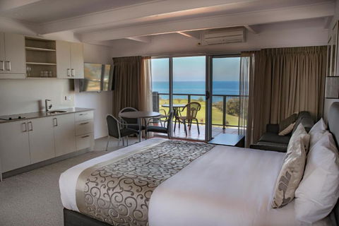 Amooran Oceanside Apartments And Motel - Tourism Hervey Bay 2