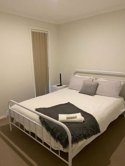 An Executive 3 Bedroom New House, All To Yourself - Tourism Hervey Bay 3