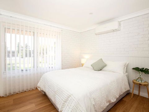 Anacapri - Pet Friendly - Opposite Beach - Fireplace - Tourism Hervey Bay 4
