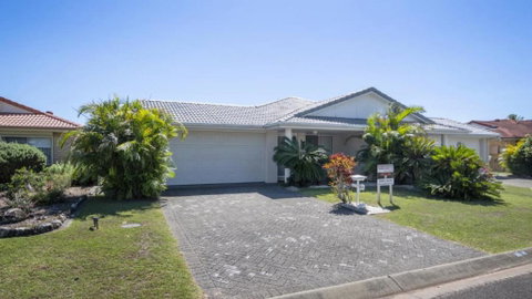 Anchorage Waterfront Unit In Yamba - Hervey Bay Accommodation 1
