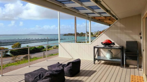 Anchors Away - Hervey Bay Accommodation 4