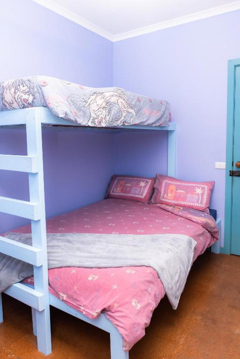 Anglesea Backpackers - Hervey Bay Accommodation 3