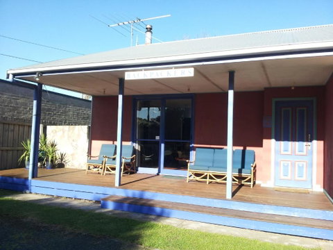 Anglesea Backpackers - Hervey Bay Accommodation 1
