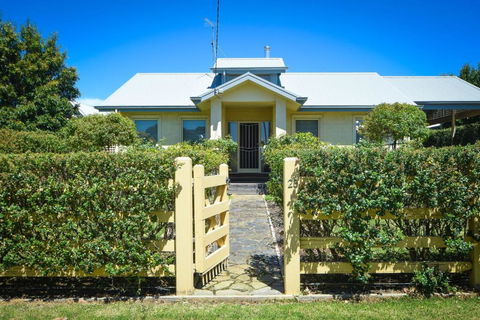 Anker - Tourism Hervey Bay 0