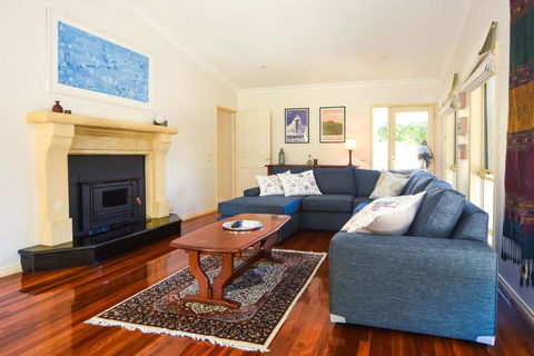 Anker - Tourism Hervey Bay 4