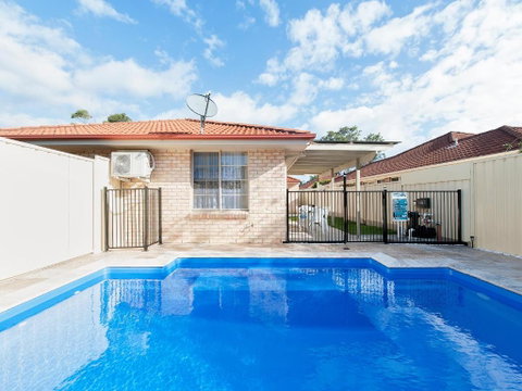Anna Bay Aqua - Hervey Bay Accommodation 0
