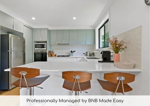 Anson Abode - CBD Home, Modern Sophistication - Tourism Hervey Bay 0