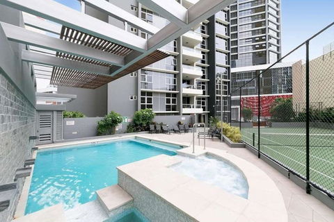 Amazing River View - 3 Bedroom Apartment - Brisbane CBD - Netflix - Fast Wifi - Carpark - Tourism Hervey Bay 2