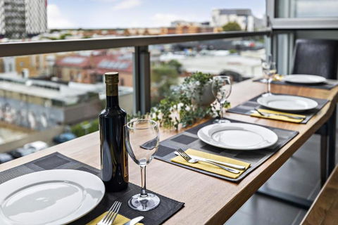 Aster - The Metropolitan Hideaway - Tourism Hervey Bay 0