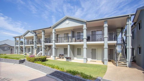 Apartment 16 - The Meridian - Tourism Hervey Bay 0