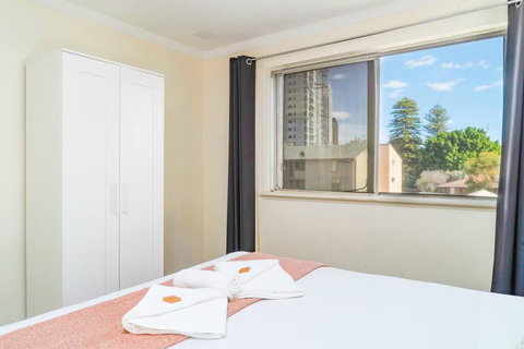 Apartment 9 - Hervey Bay Accommodation 2