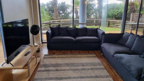 Apartment In Paradise - Hervey Bay Accommodation 3