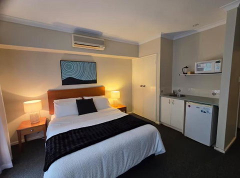 Apollo B - Denise - Tourism Hervey Bay 0