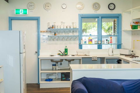 Apollo Bay Backpackers - Tourism Hervey Bay 2