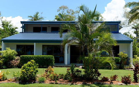 Apollo Jewel Beachfront Apartments - Tourism Hervey Bay 0