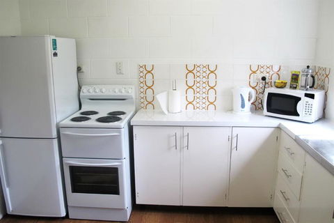 Apollo Jewel Beachfront Apartments - Tourism Hervey Bay 4