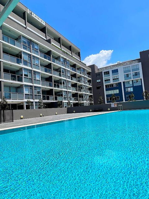 AQUA 306 POOLSIDE Luxury Apartment , Honeysuckle, NEWCASTLE FREE Parking - Tourism Hervey Bay 0