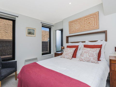 Aqua Mist Seascape - Tourism Hervey Bay 3