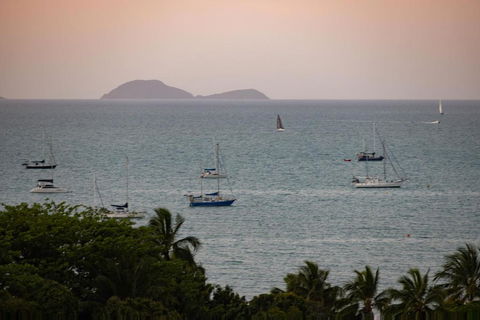 Aqua On The Edge - Tourism Hervey Bay 2