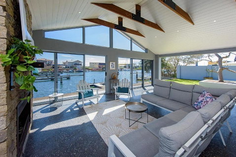 Aqua Tides- Family Home With Pool - Tourism Hervey Bay 2