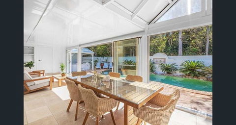 Aquablue Holiday Home - Hot Spa & Pool - 2m Walk To Beaches - Tourism Hervey Bay 0