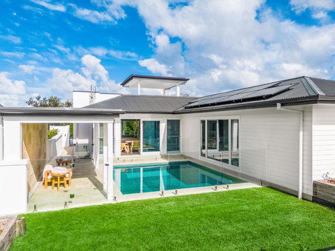 Aquarium House - Hervey Bay Accommodation 0