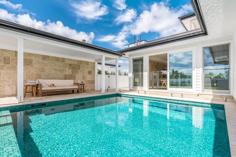 Aquarium House - Hervey Bay Accommodation 1