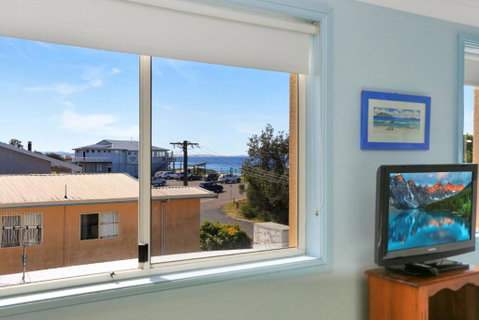 Aquarius Apartment 7 - Hervey Bay Accommodation 2