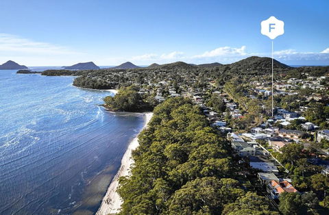 Arabella - 2 Bedroom Holiday House Nelson Bay - Tourism Hervey Bay 0