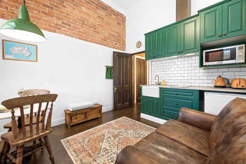 Arapiles Crash Pad - Tourism Hervey Bay 2