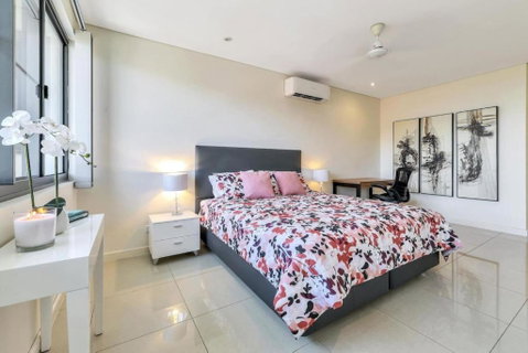 Arguably The Best Location In Darwin City - Hervey Bay Accommodation 3