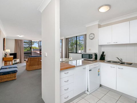 Aries Unit 5 - Tourism Hervey Bay 2
